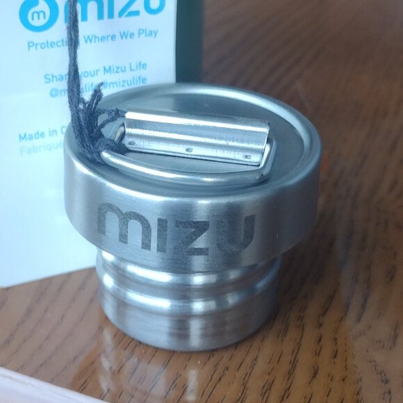 MIZU 27 OZ Stainless Steel Vacuum Insulated Bottle NWT - Picture 7 of 12